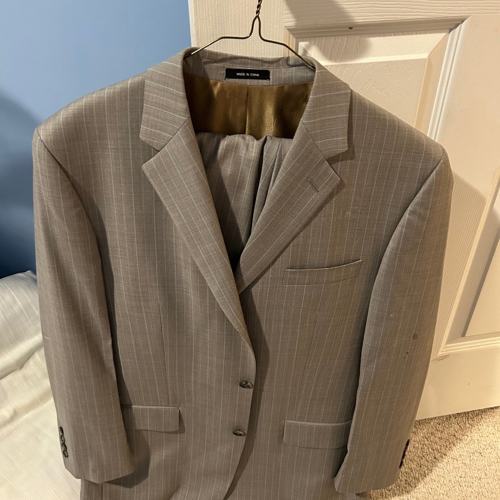 Size 40 R Gray Striped Sanlorenzo Suit Jacket and Pants